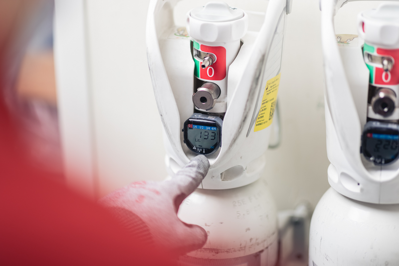 Technician replacing a cylinder 2