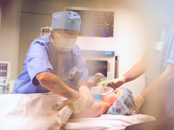 child surgery room anesthesia