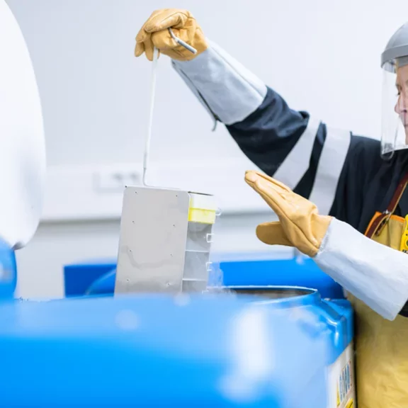 Female biobank technicians 15